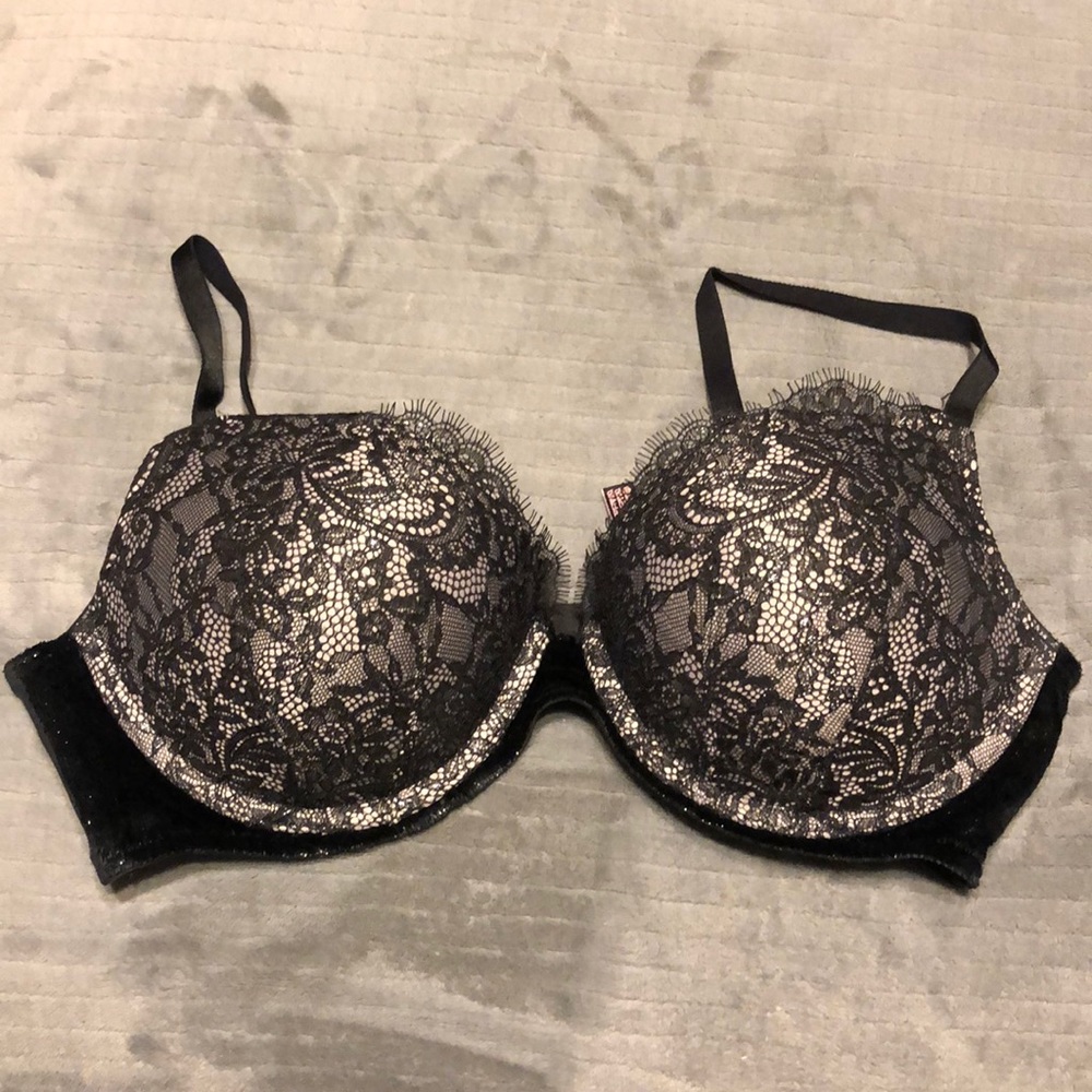 NWOT VS push up!